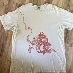 Used tan/yellow Kealopiko Xl T-shirt